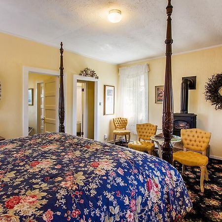 Shady Oaks Country Inn St. Helena Exterior photo